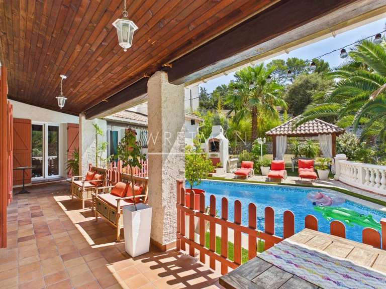 Villa Trans-en-Provence - 3 chambres - 166m²