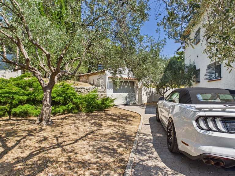 Villa Trans-en-Provence - 3 chambres - 166m²