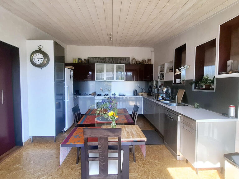 House Trédrez-Locquémeau - 254m²