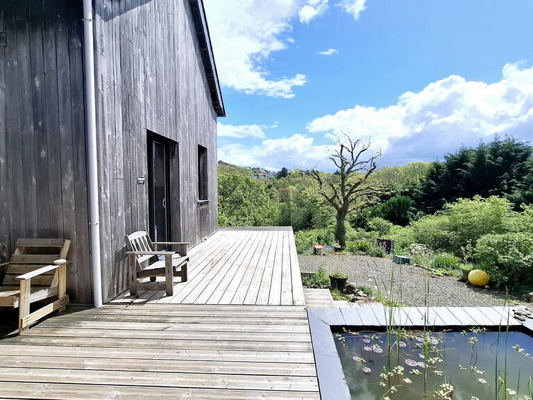 House Trédrez-Locquémeau - 254m²