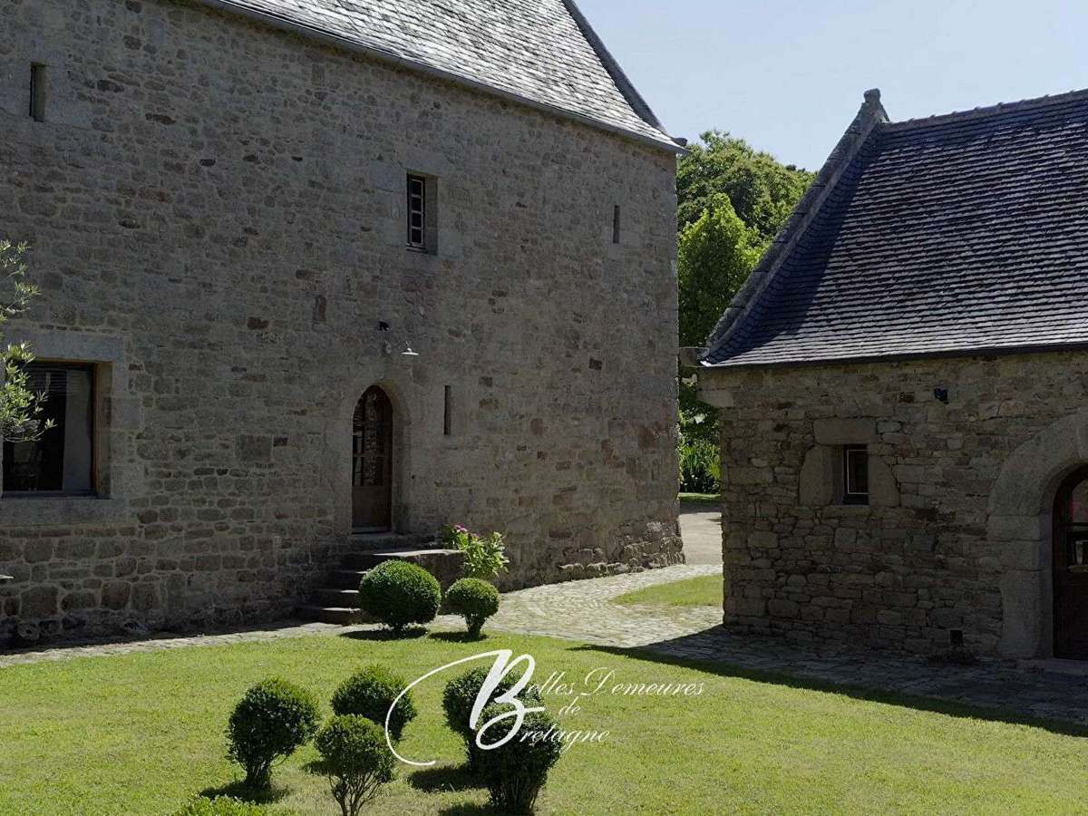 House Trédrez-Locquémeau