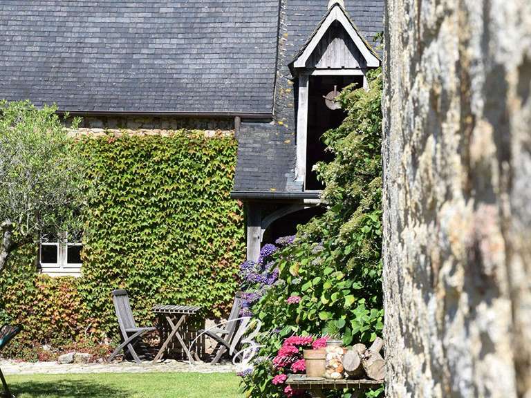Maison Trédrez-Locquémeau - 10 chambres