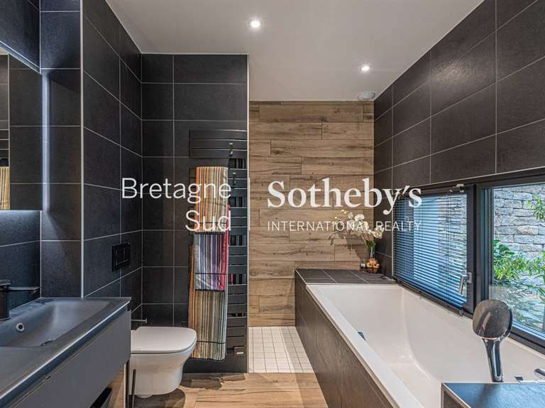 Maison Trégunc - 4 chambres - 236m²
