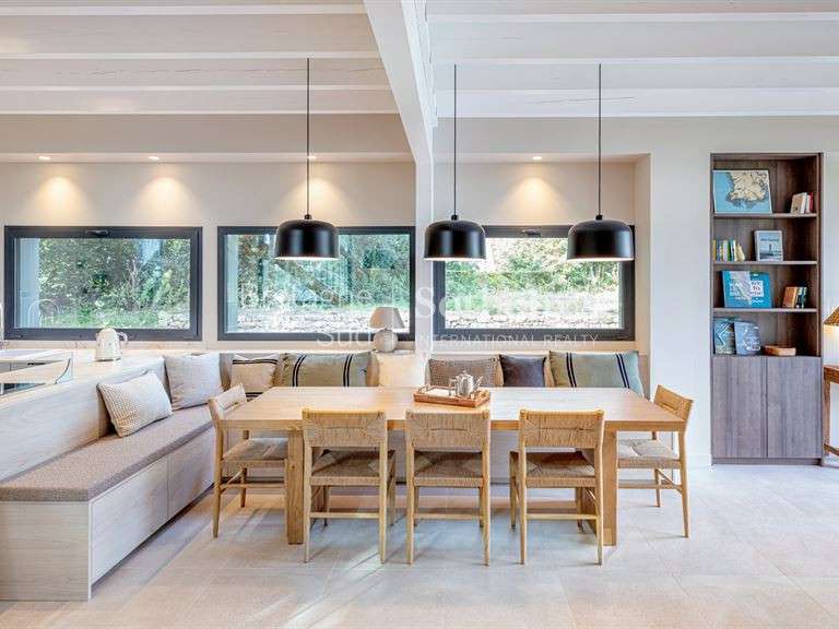 Propriété Tréméoc - 12 chambres - 640m²