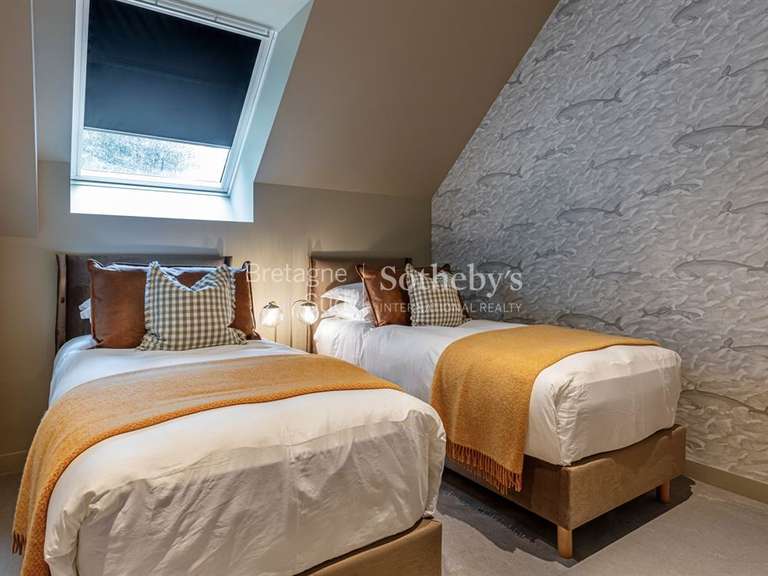 Propriété Tréméoc - 16 chambres - 810m²