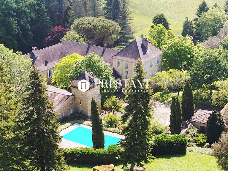 Manoir Trémolat - 17 chambres - 904m²