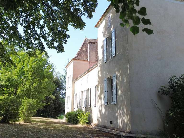 Château Trémons - 15 chambres - 620m²