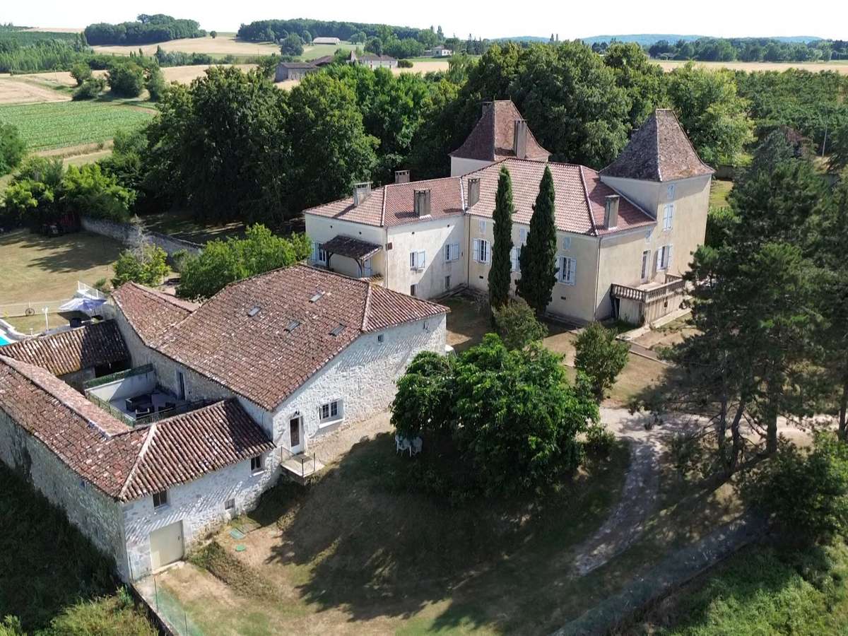 Maison Trémons