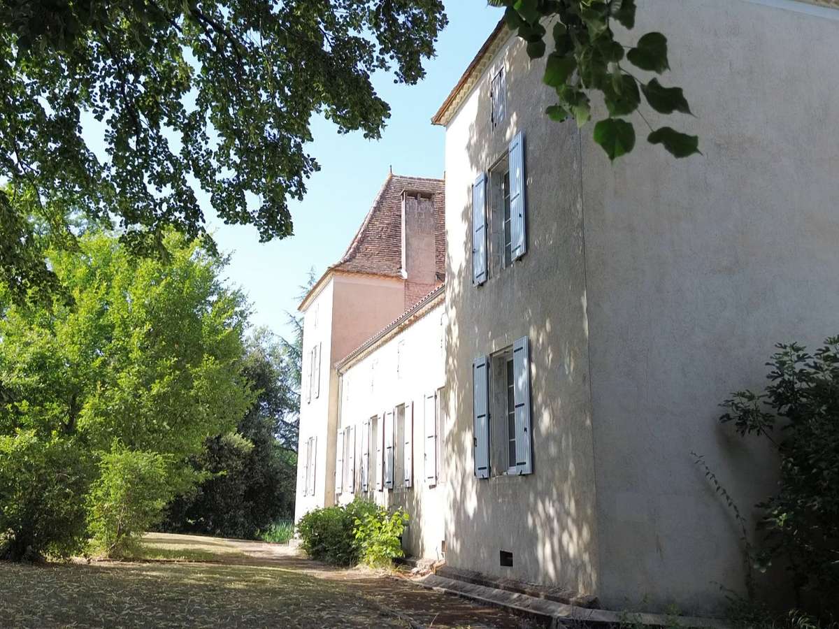 Maison Trémons