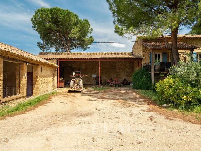 Domaine viticole Tresques - 6 chambres - 470m²