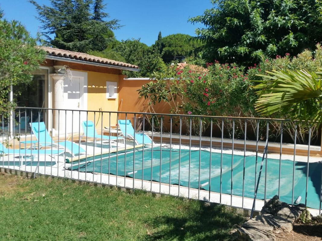 House Tresques
