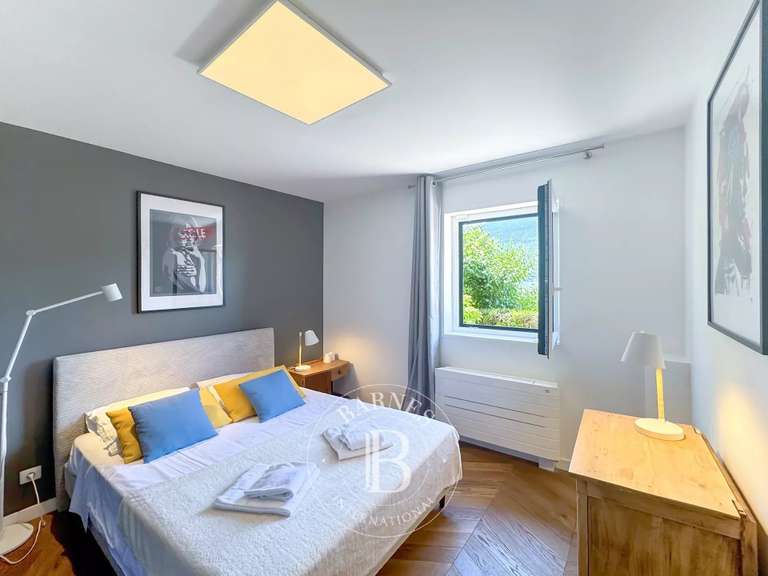 Appartement Tresserve - 3 chambres - 149m²