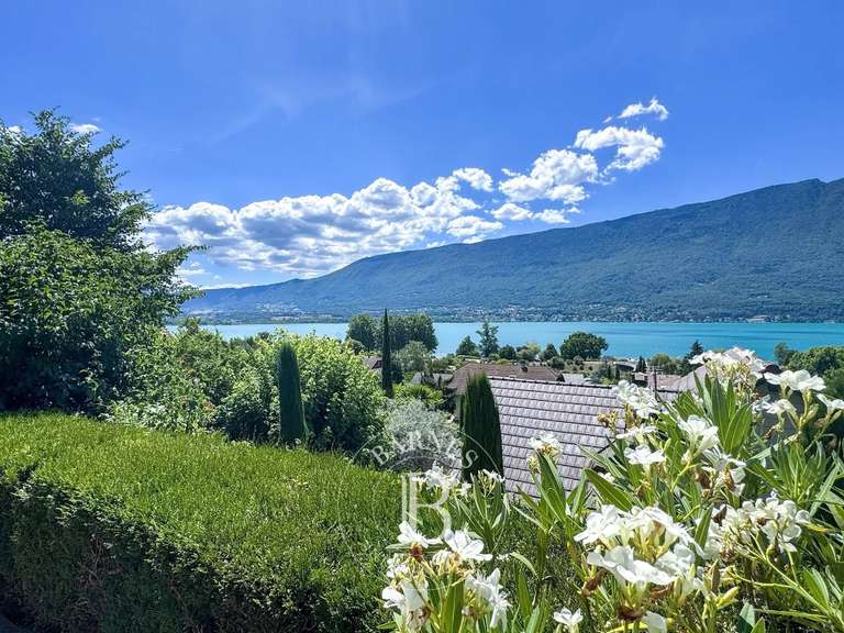 Appartement Tresserve - 3 chambres - 149m²