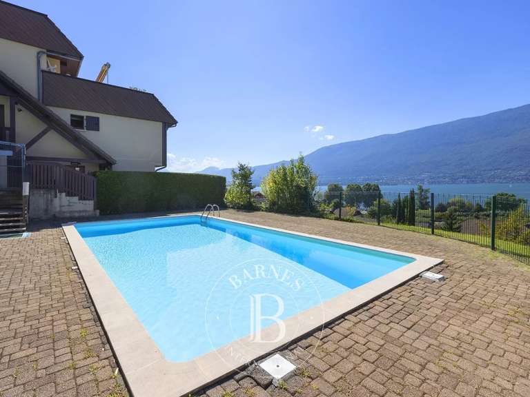 Appartement Tresserve - 3 chambres - 149m²