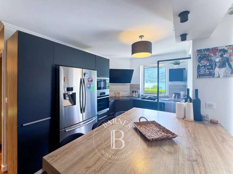 Appartement Tresserve - 3 chambres - 149m²