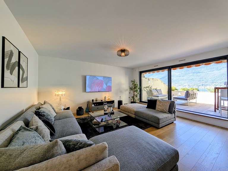 Appartement Tresserve - 3 chambres - 98m²