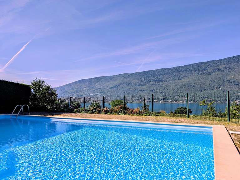 Appartement Tresserve - 3 chambres - 98m²