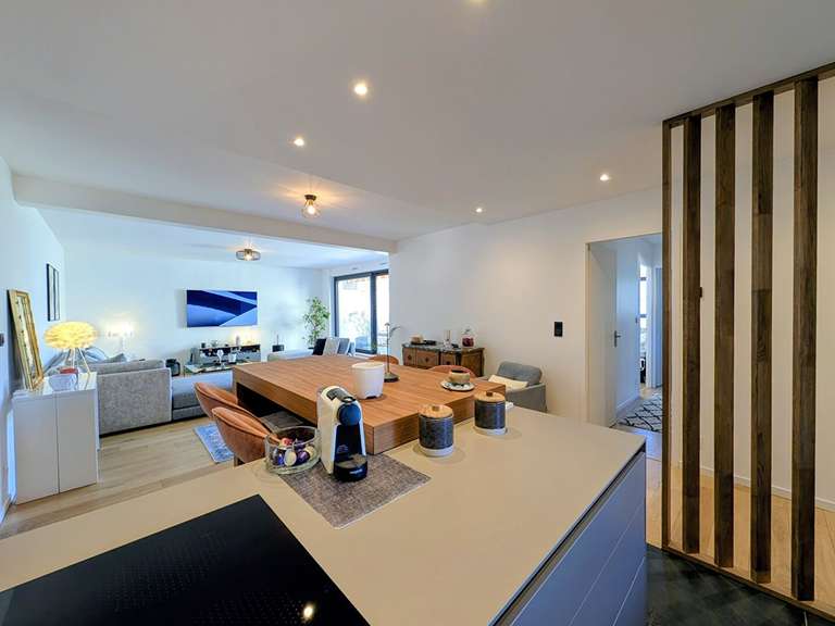 Appartement Tresserve - 3 chambres - 98m²