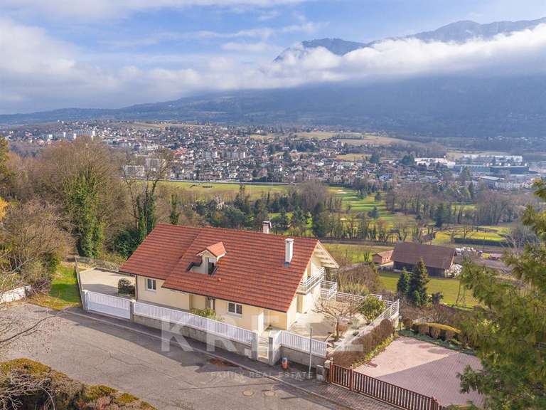 Maison Tresserve - 5 chambres - 218m²