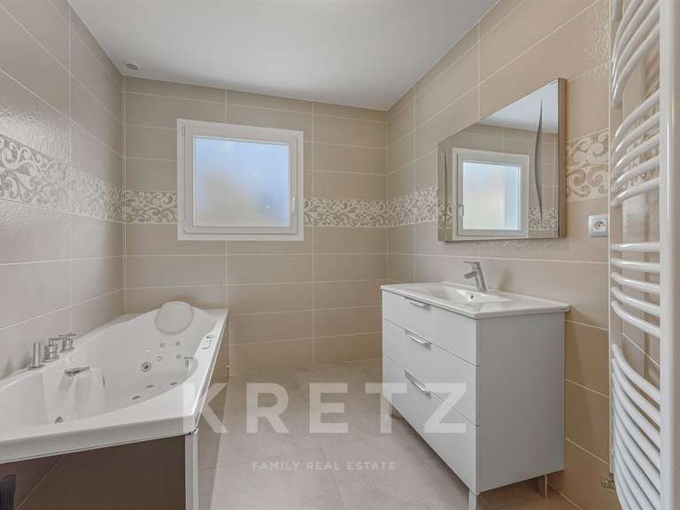 Maison Tresserve - 5 chambres - 218m²