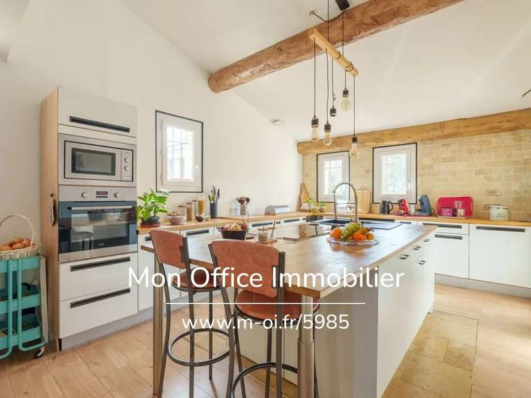 Maison Trets - 5 chambres - 210m²