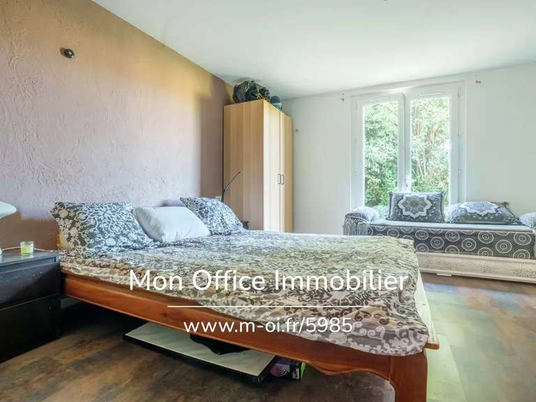 Maison Trets - 5 chambres - 210m²