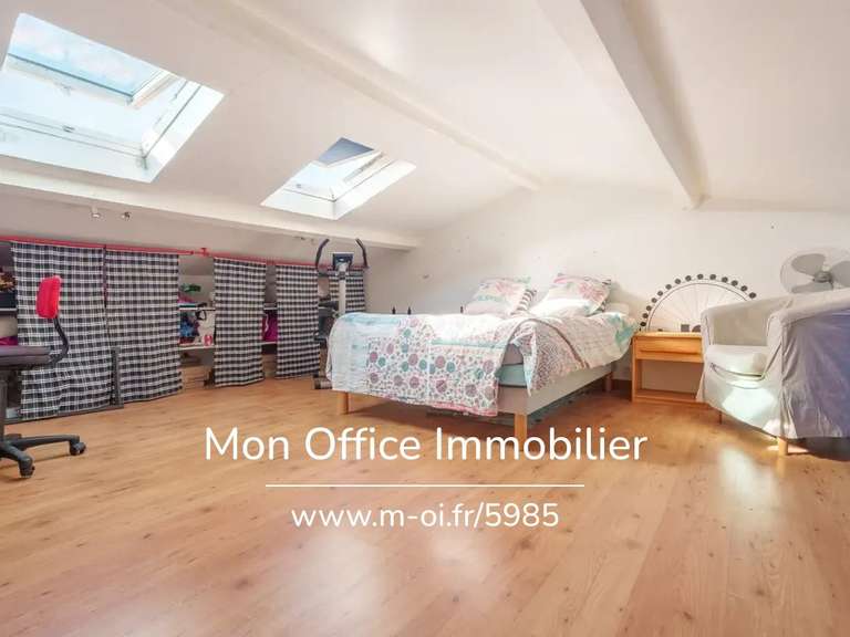 Maison Trets - 5 chambres - 210m²