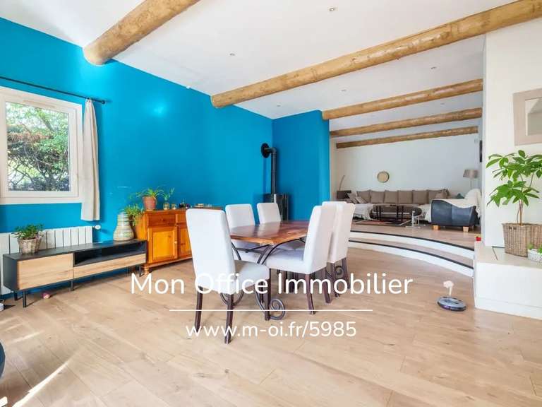 Maison Trets - 5 chambres - 210m²