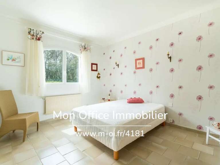 Maison Trets - 4 chambres - 250m²