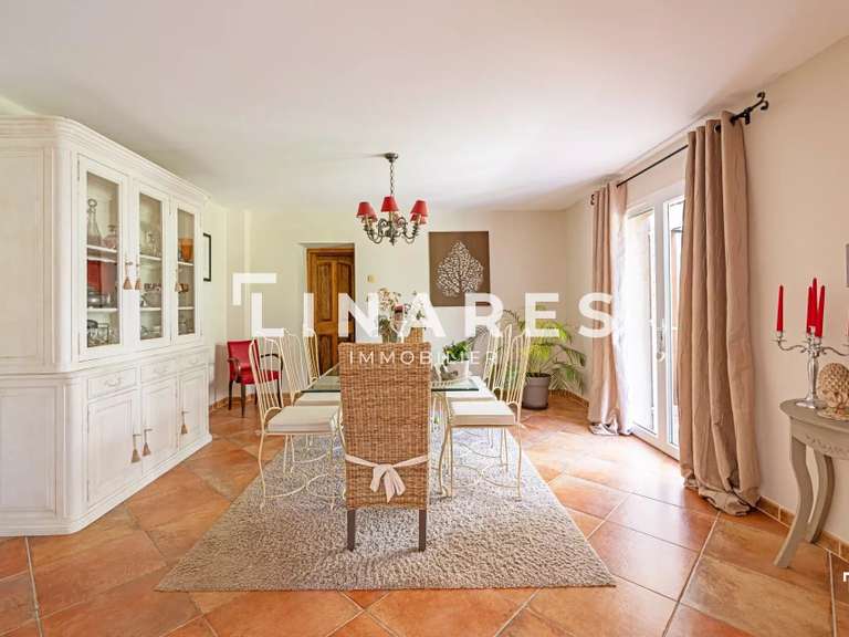 Maison Trets - 4 chambres - 213m²