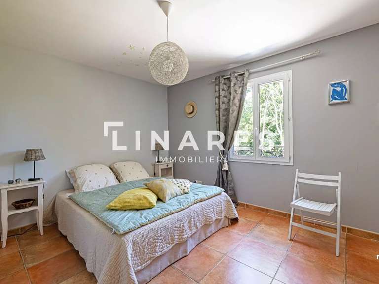Maison Trets - 4 chambres - 213m²
