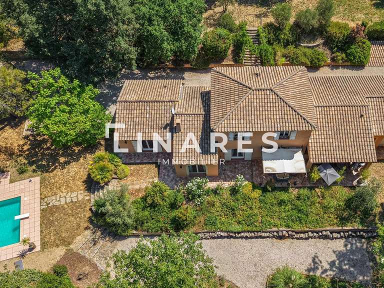 Maison Trets - 4 chambres - 213m²