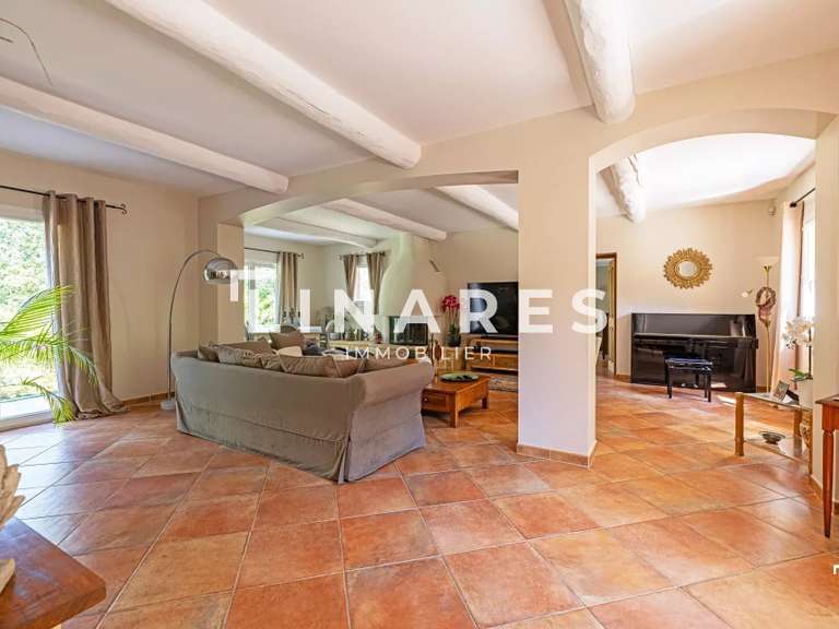 Maison Trets - 4 chambres - 213m²