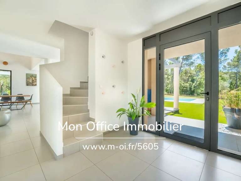 Maison Trets - 4 chambres - 220m²