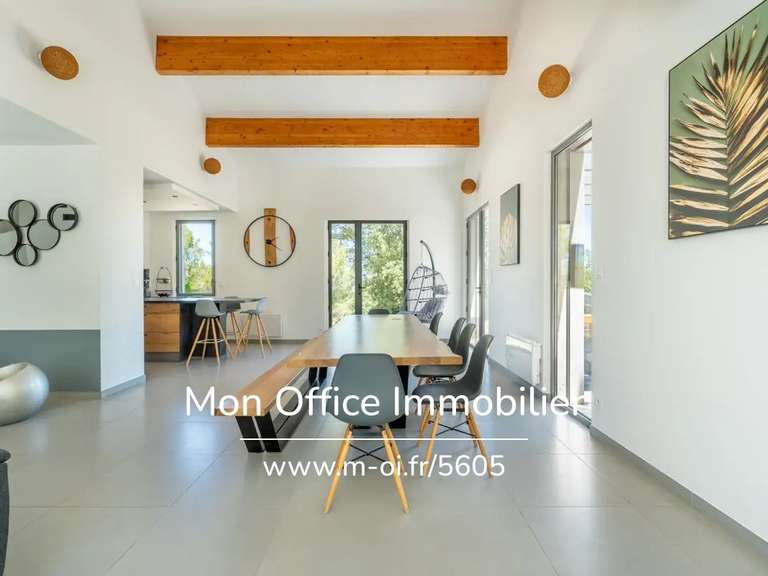 Maison Trets - 4 chambres - 220m²