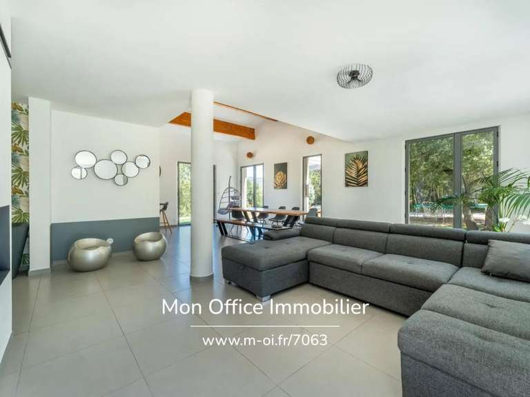 Maison Trets - 4 chambres - 220m²