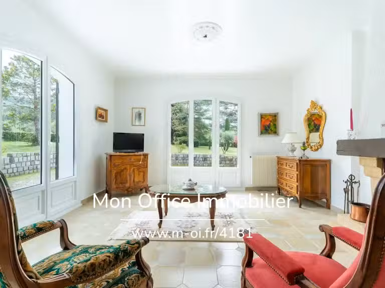 Maison Trets - 4 chambres - 250m²