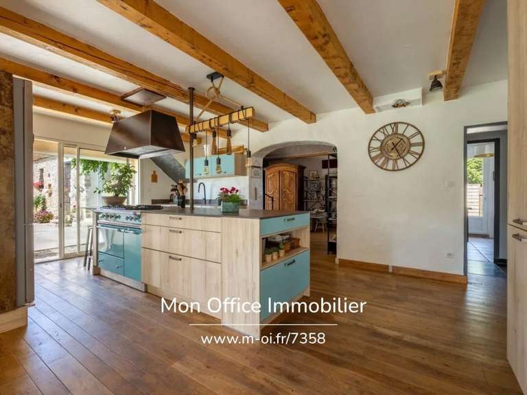 Maison Trets - 6 chambres - 288m²