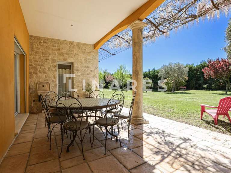 Property Trets - 6 bedrooms - 230m²