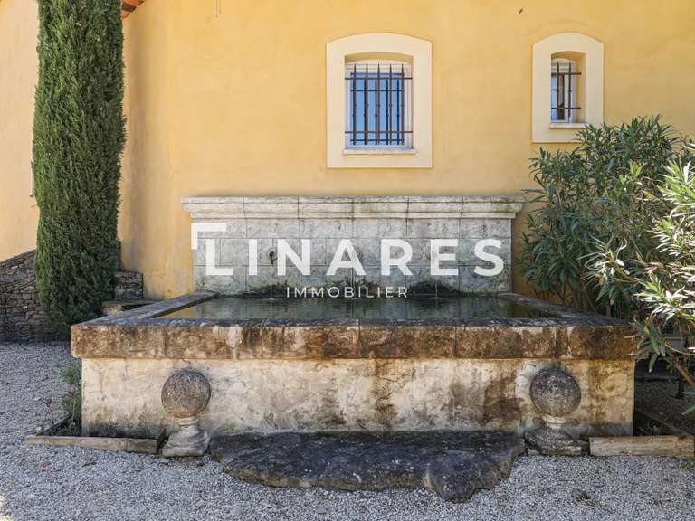 Propriété Trets - 6 chambres - 230m²