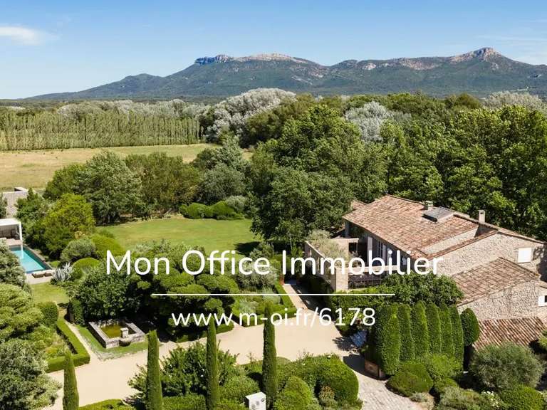 Propriété Trets - 8 chambres - 555m²