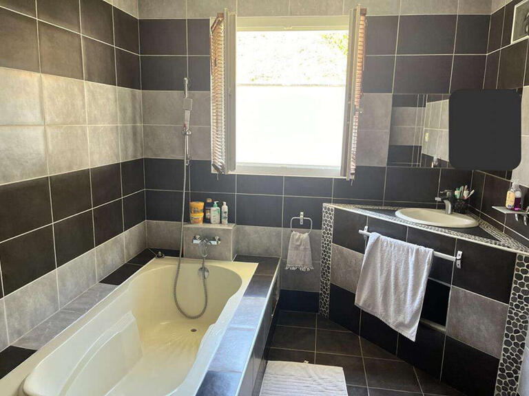 House Trévoux - 4 bedrooms