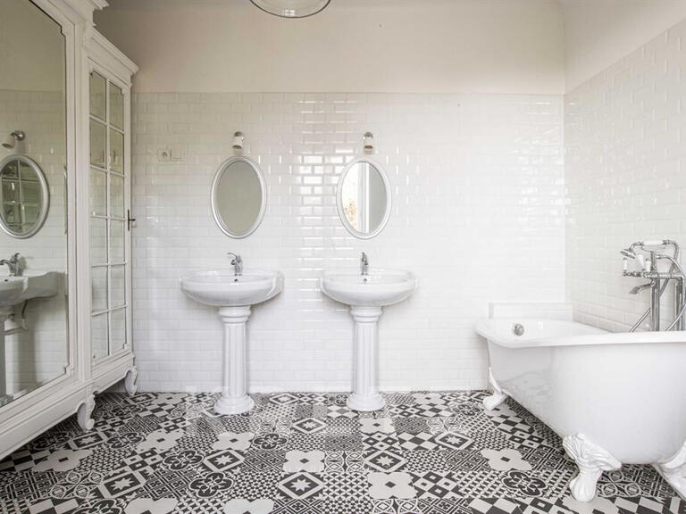 Maison Triel-sur-Seine - 7 chambres - 300m²