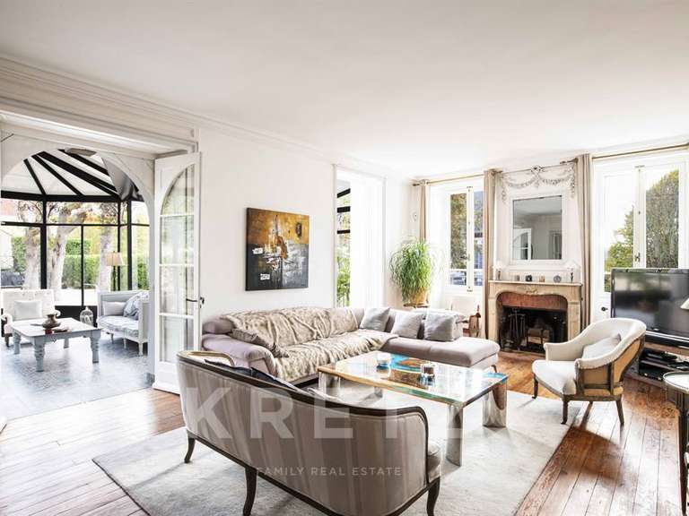 Maison Triel-sur-Seine - 7 chambres - 300m²