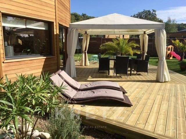 Maison Troarn - 4 chambres - 270m²