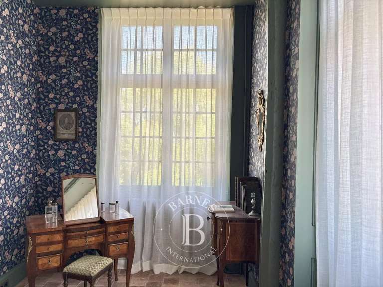 Maison Troarn - 4 chambres - 380m²