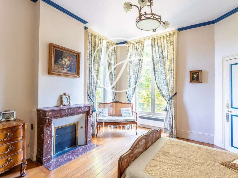 Château Troo - 13 chambres - 1320m²