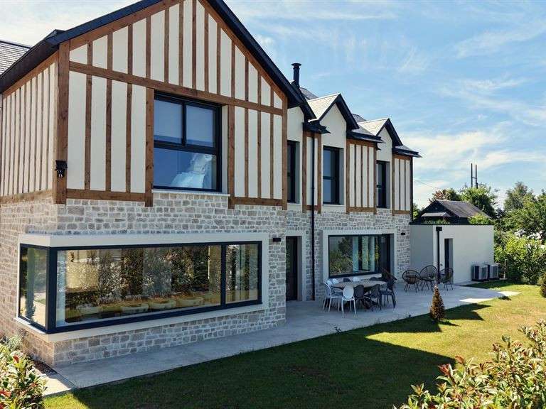 House Trouville-sur-Mer - 5 bedrooms - 372m²