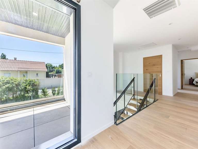 House Trouville-sur-Mer - 5 bedrooms - 372m²
