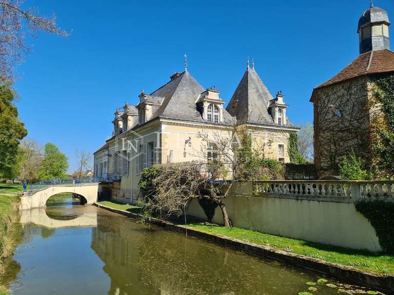 Château Troyes - 15 chambres - 1500m²